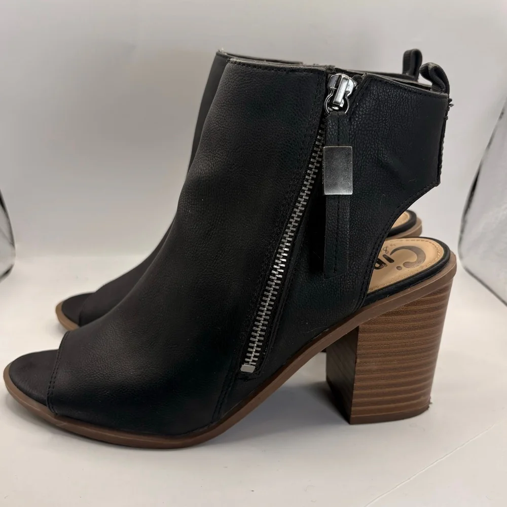 Women's Circus‎ by Sam Edelman Black Peep Toe Ankle Boots 7.5